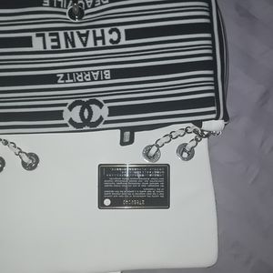 Chanel purse
